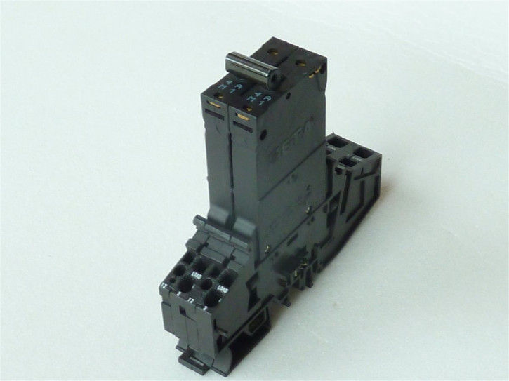 ETA 17plus Sicherungssockel mit Schutzschalter 2 polig