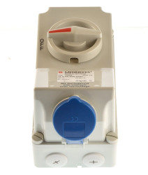 Mennekes 7002A CEE Steckdose 16A abschaltbar 3 polig ip44 2P+PE 6h