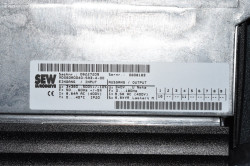 SEW Eurodrive MDX61B0040-5A3-4-00 Frequenzumrichter ohne Ovp.
